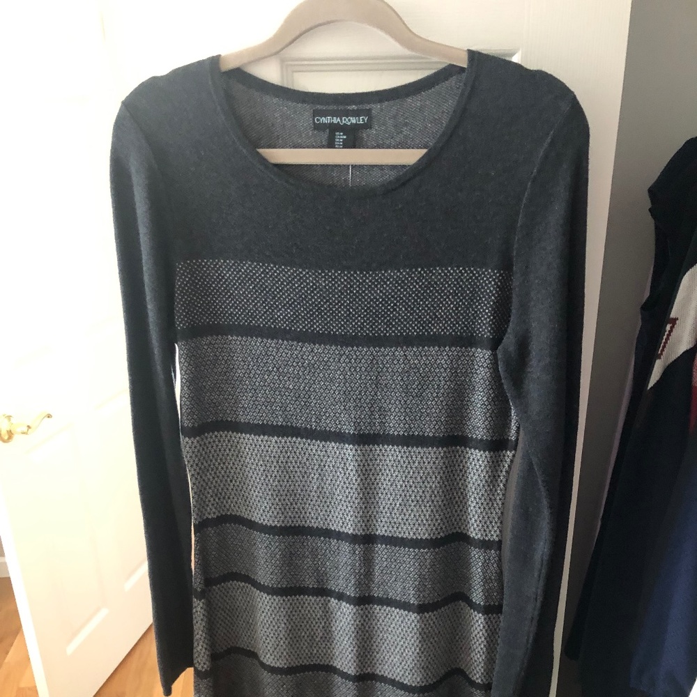 Cynthia Rowley Sweater Dress in Grey stripe detail